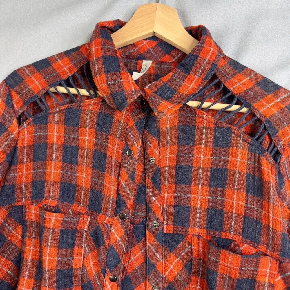 Free People Shirt Women's Size‎ S  100% Linen Red Plaid print Shoulder Cutouts